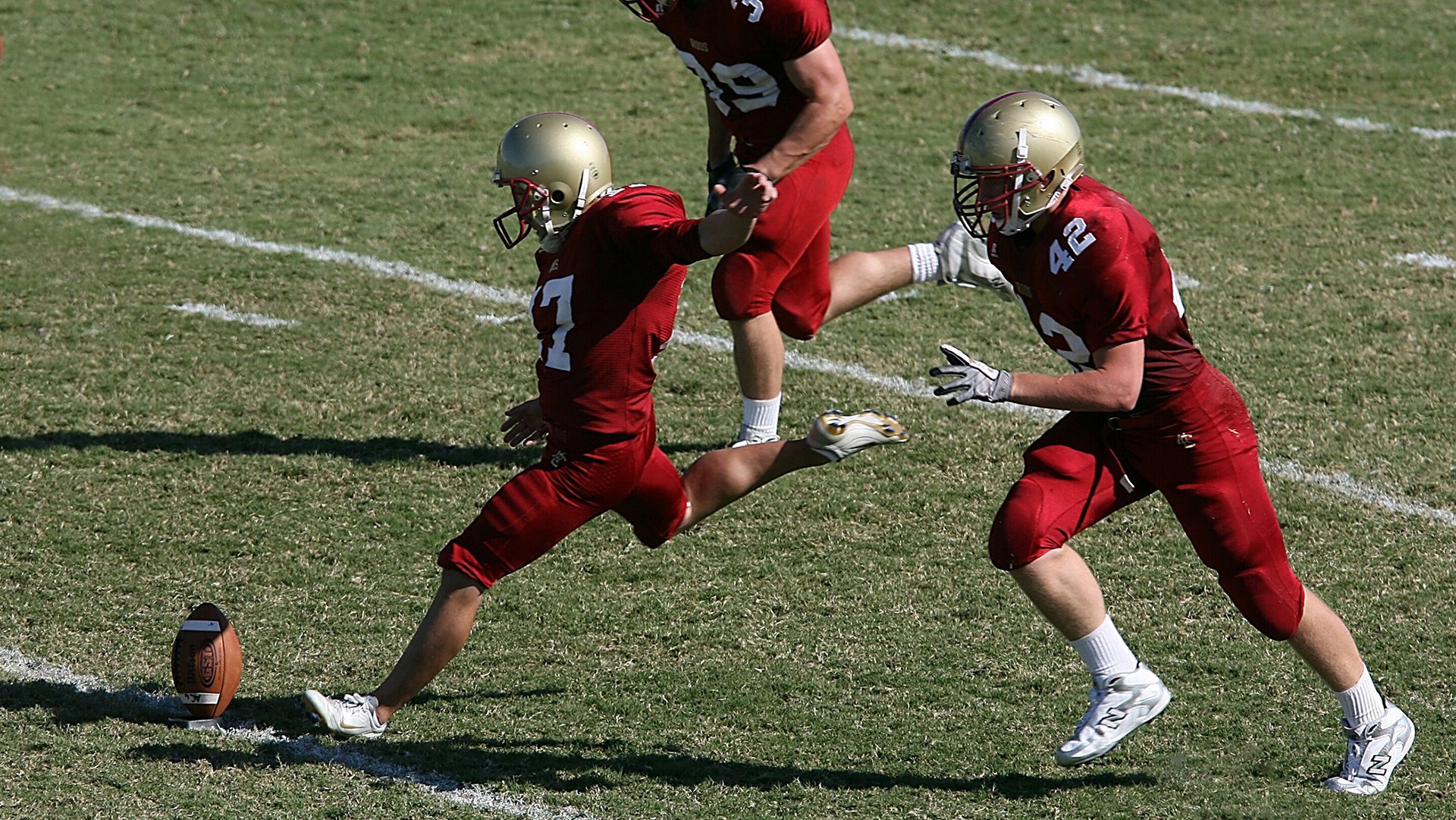 开云体育平台-_城市马拉松：超过两万人参赛，刷新纪录_，城市马拉松第一名多少钱